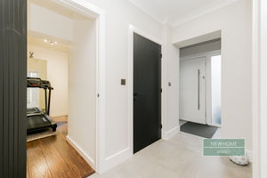 Photo 33- click for photo gallery